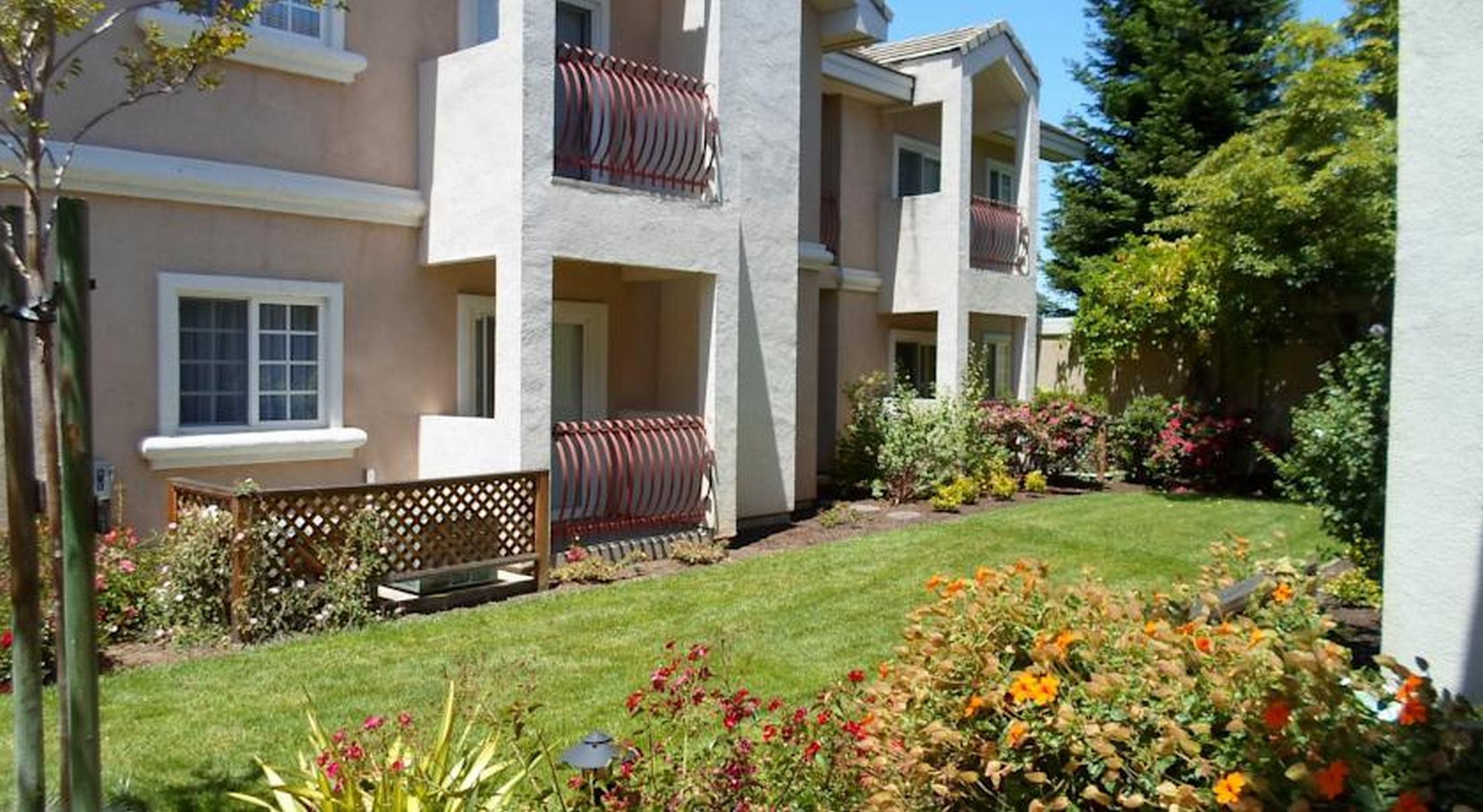 Grand Sunnyvale